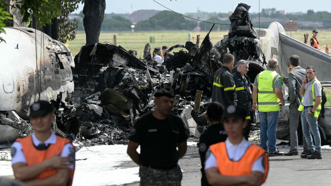 Two killed as private jet overshoots runway in San Fernando