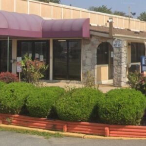 Armed Robbery at New Castle Motel Leaves Man Injured and Police Searching for Suspects