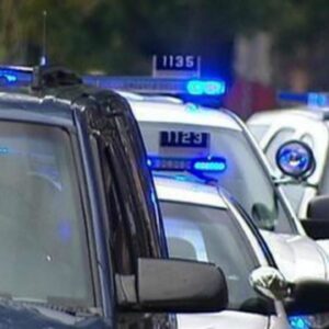 Chicago robbery victim shot after handing over belongings