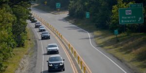 Option 1 (Concise):

Traffic Updates: Bridges & Roads

Option 2 (More Informative):

Bridge and Road Delays: Live Traffic Updates

Option 3 (Focus on problems):

Road and Bridge Problems: Updated