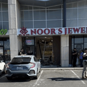 Sacramento deputies investigate an armed robbery in Arden-Arcade area