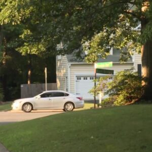 Thieves demanded mailbox keys from mailman robbed at gunpoint